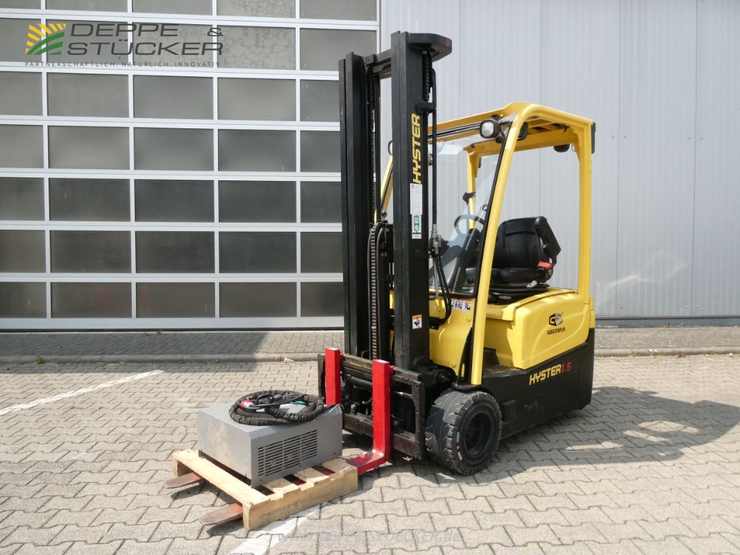 Hyster J1.50XNT SWB Elektro-Dreiradstapler gebraucht Baujahr 2018 – Produktbild 1