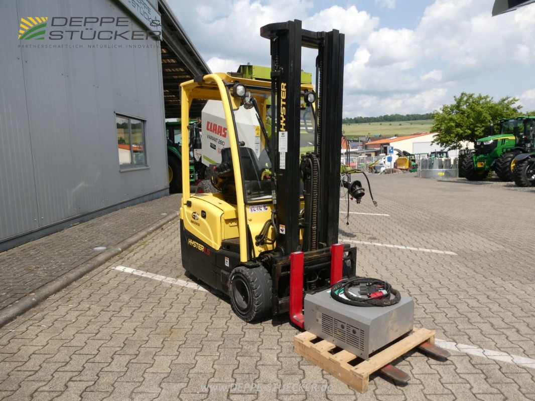 Hyster J1.50XNT SWB Elektro-Dreiradstapler gebraucht Baujahr 2018 – Produktbild 5