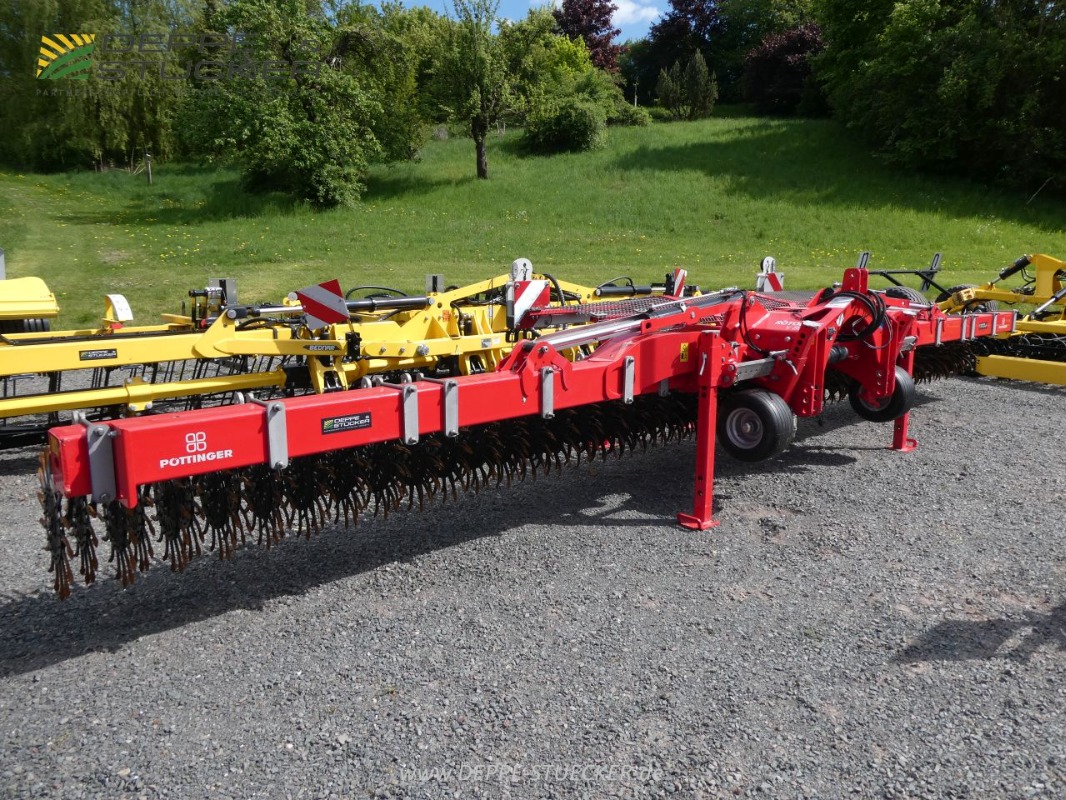 Pöttinger Rotocare V 8000 Rollhacke gebraucht Baujahr 2023 – Produktbild 3