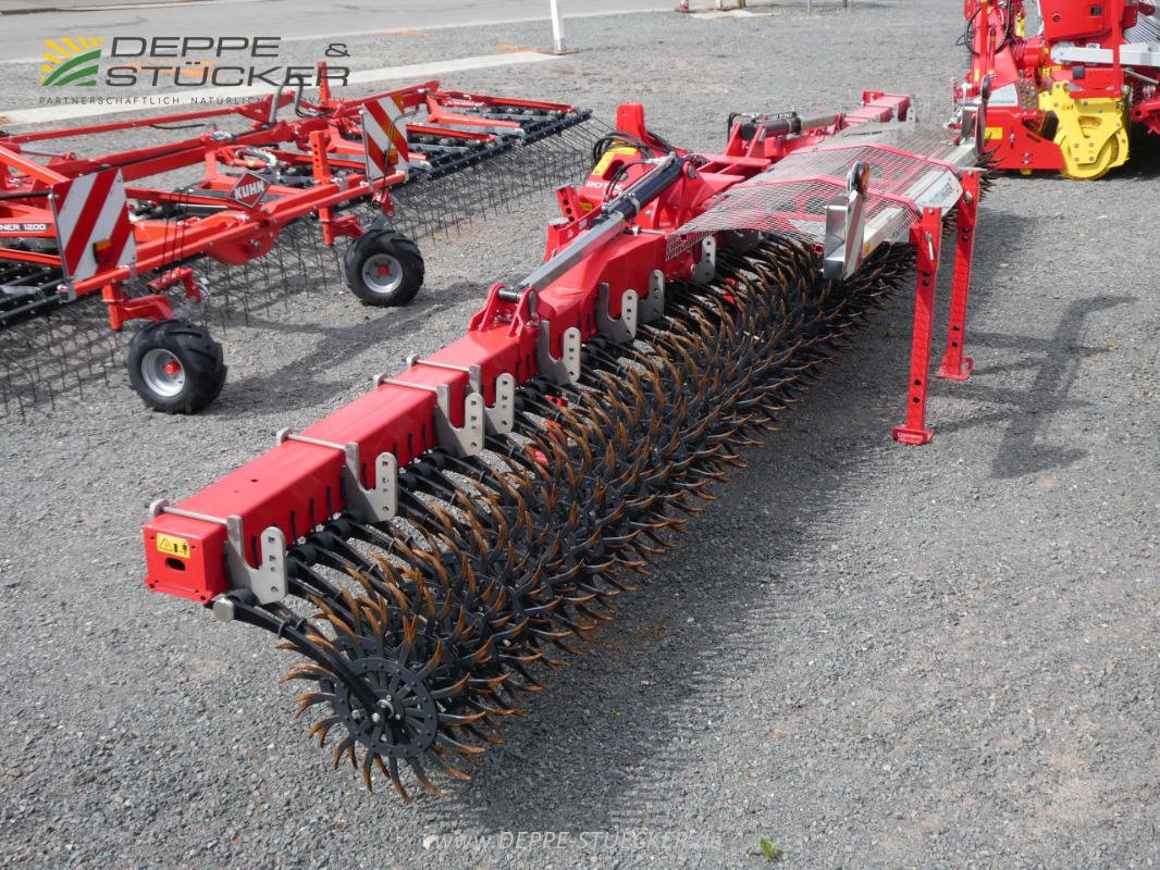 Pöttinger Rotocare V 8000 Rollhacke gebraucht Baujahr 2023 – Produktbild 6