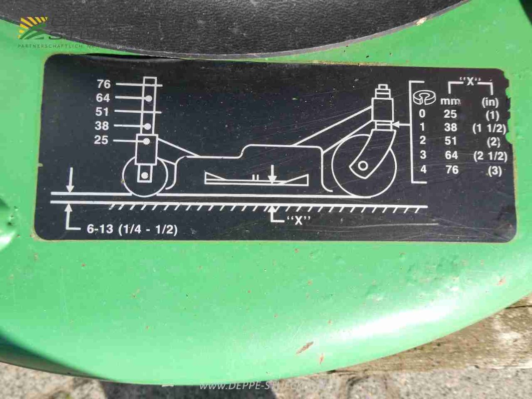 John Deere 60 inch Mähwerk gebraucht Baujahr 2002 – Produktbild 6