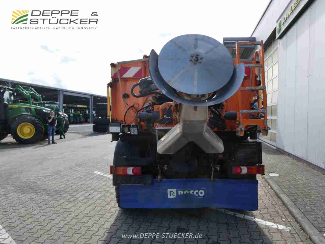Mercedes-Benz Unimog U318 mit Schild+Streuer gebraucht Baujahr 2014 – Produktbild 5