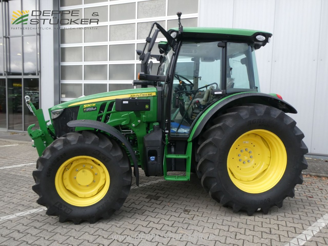 John Deere 5130M gebraucht Baujahr 2025 – Produktbild 3