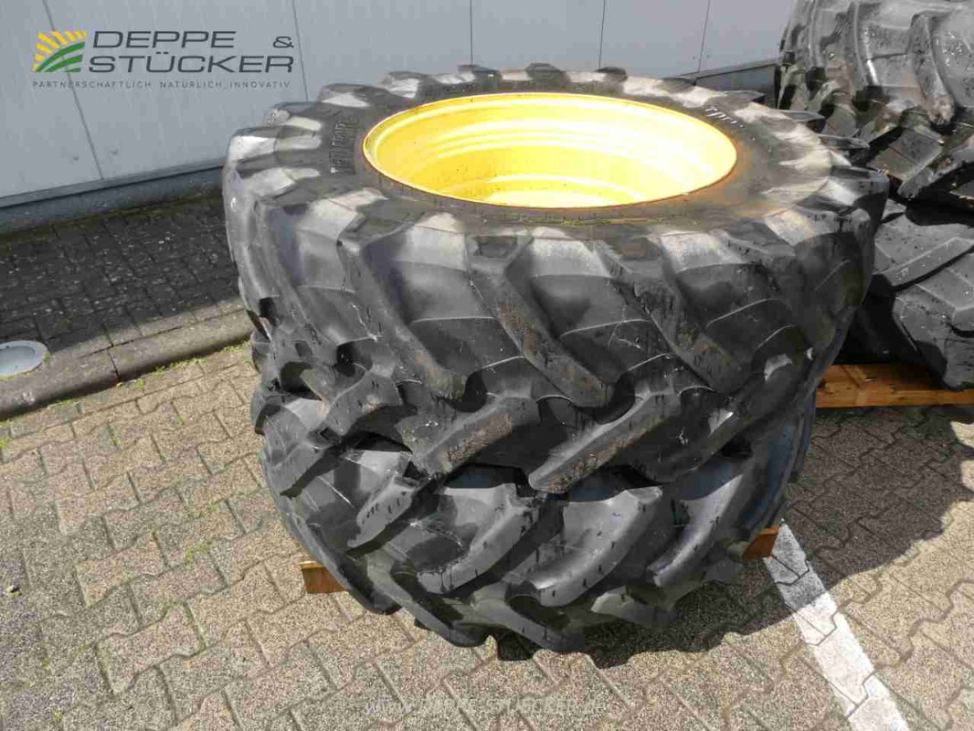 Trelleborg 480/70R30 zu 520/85R46