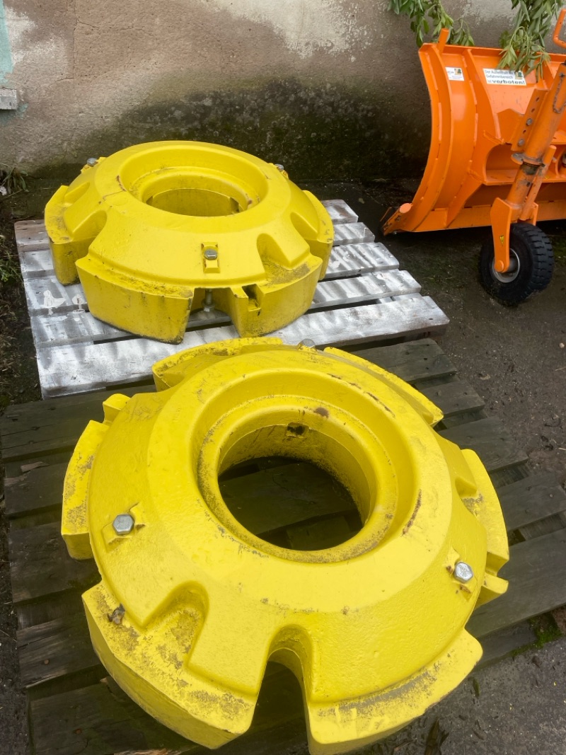 John Deere 2x 620kg Innenradgewichte inkl. Bolzen