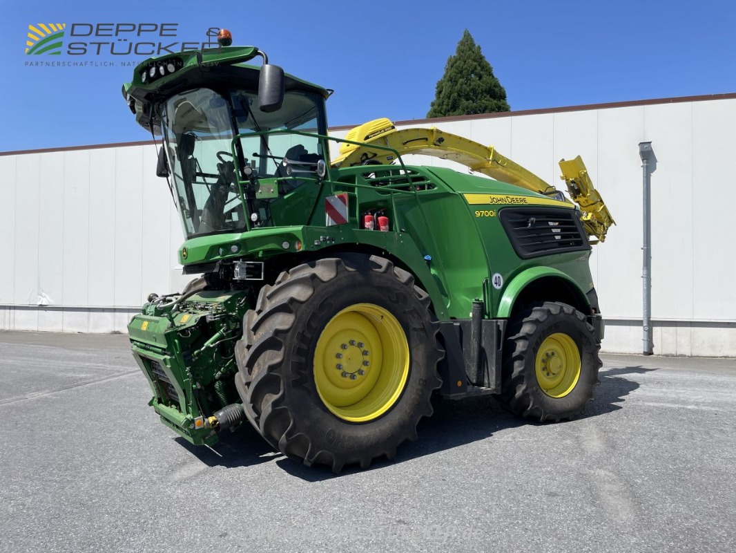 John Deere 9700 mit Kemper 490 Plus gebraucht Baujahr 2022 – Produktbild 2